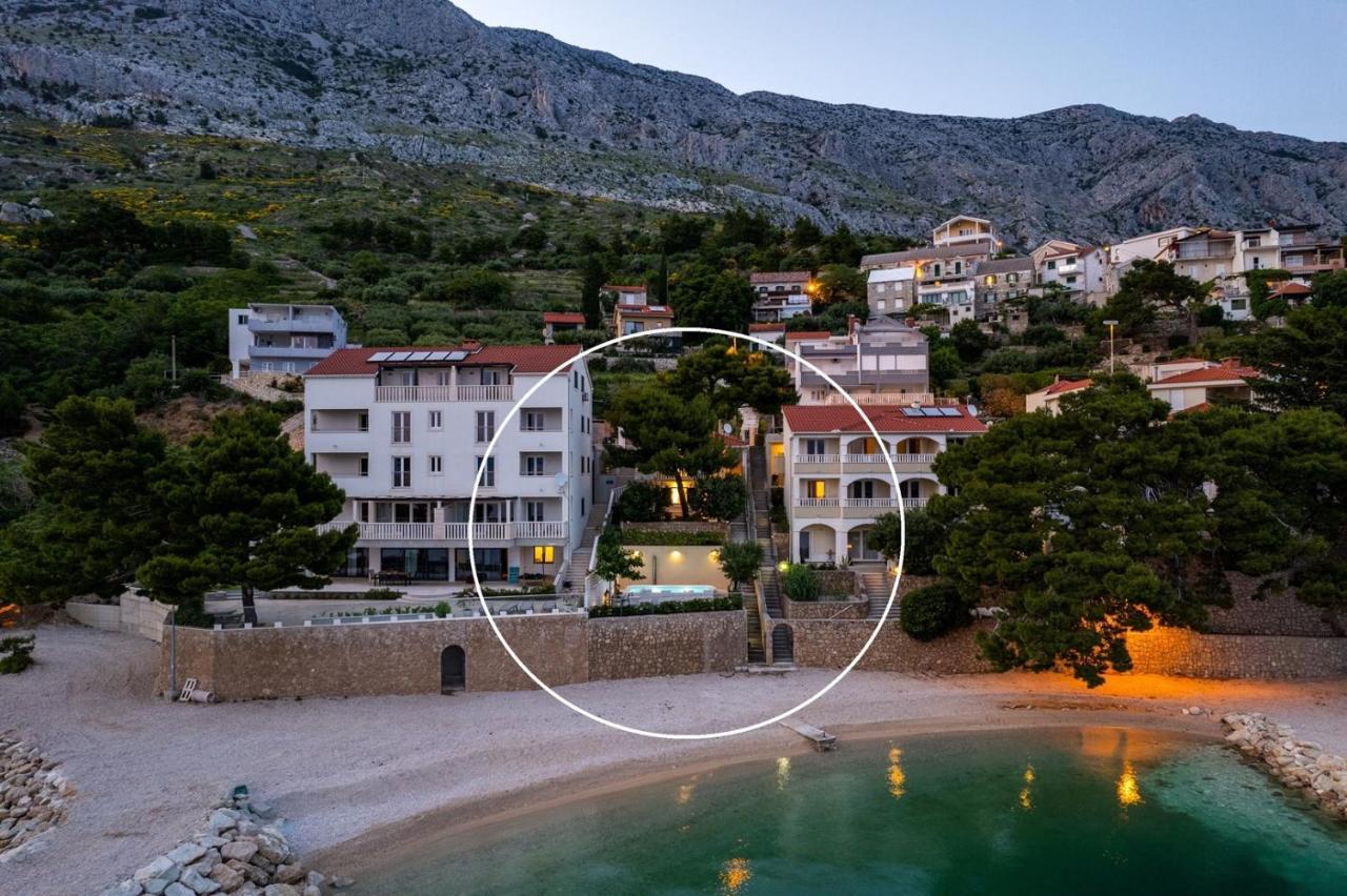 "Villa Del Mar" Beach Villa Mimice Bagian luar foto